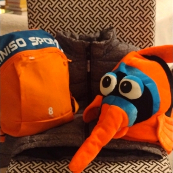 Kids (H&M) Puffer JACKET, (MINISO) BACKPACK & PLUSH Fishy 🐠 HAT Bundle!! - Picture 9 of 10